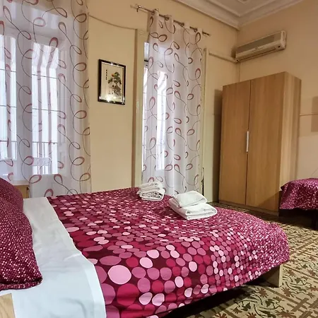 Cortile Stesicoro Bed & Breakfast 3*